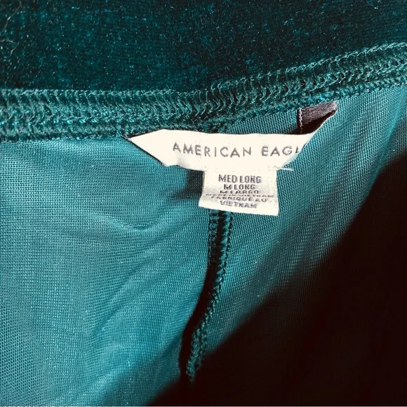 American Eagle Green Velvet Flare Leggings - Picture 8 of 9